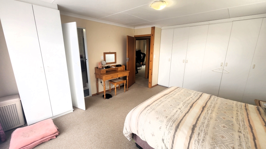 3 Bedroom Property for Sale in Dana Bay Western Cape